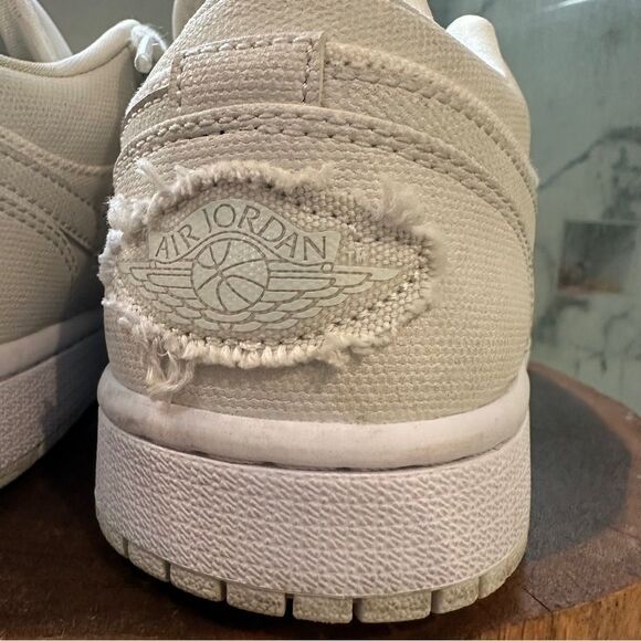 Jordan 1 Low Spruce Aura (W) 8.5 linen upper women’s sneakers - Picture 4 of 9